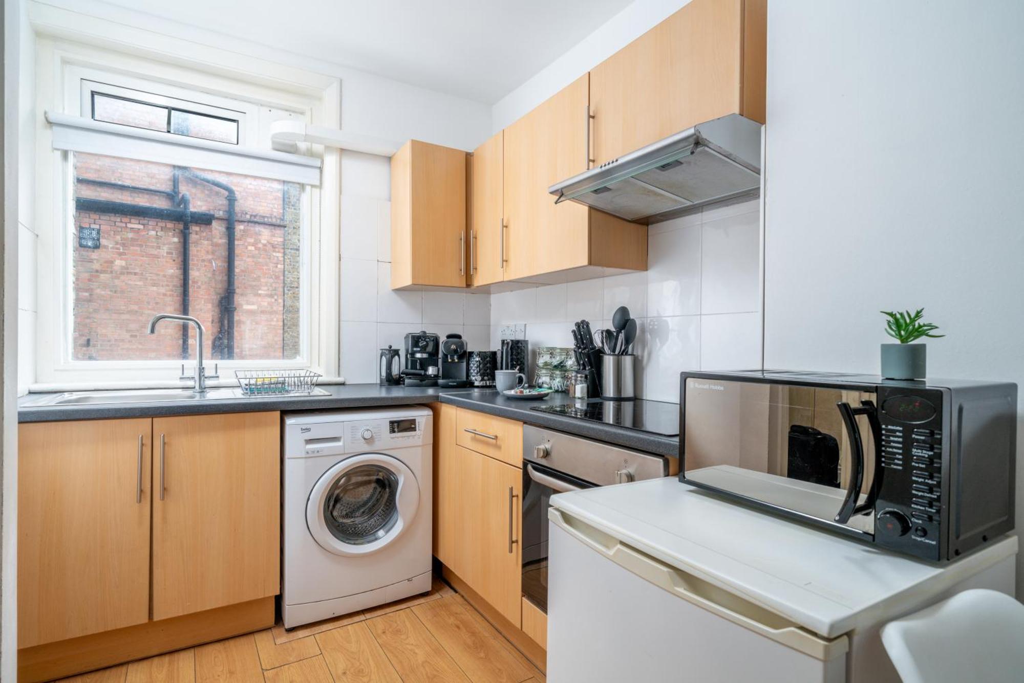 Carnaby & Oxford Street - Central Soho - One Bedroom - Double Bed & Sofabed ロンドン エクステリア 写真