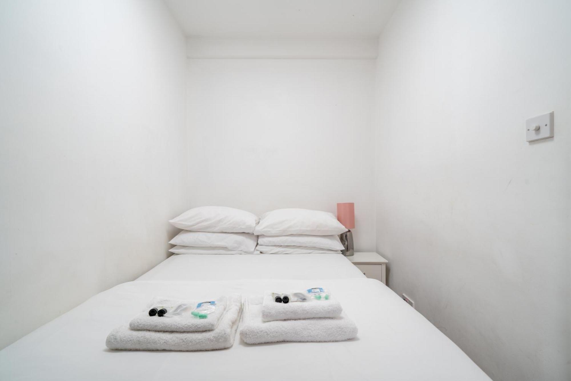 Carnaby & Oxford Street - Central Soho - One Bedroom - Double Bed & Sofabed ロンドン エクステリア 写真