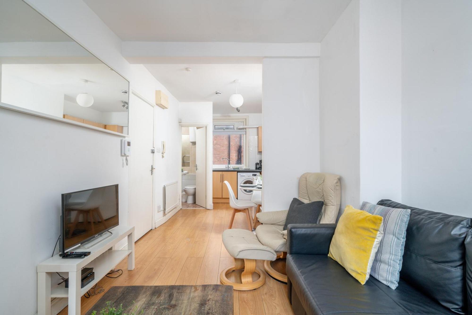 Carnaby & Oxford Street - Central Soho - One Bedroom - Double Bed & Sofabed ロンドン エクステリア 写真